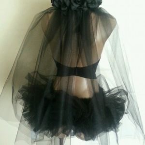Black bride costume